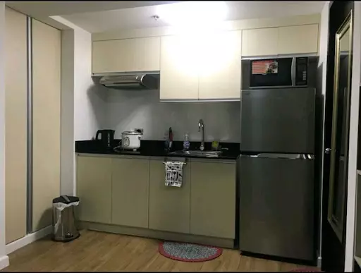 Abreeza Place Davao Studio for Rent facing Mall — Studio in Poblacion District, Davao City, Davao del Sur — Photo 5