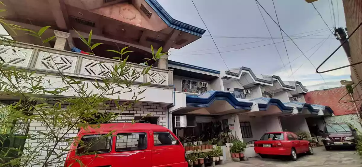 5 DOOR 2 STOREY APARTMENT in ILIGAN CITY near MSU-IIT ILIGAN, JOLLIBEE, MERCURY and ALL COMMERCIAL ESTABLISHMENTS - photo 4