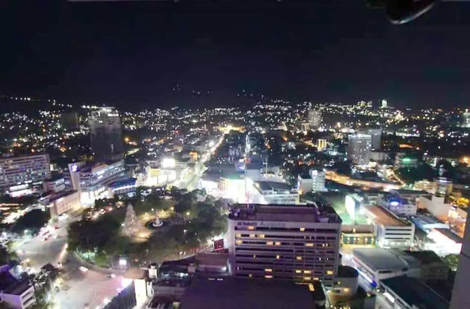 Open photo 11 of 11 — For sale 3bedroom loft type unit in Crown Regency Fuente
