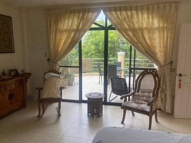 HOUSE AND LOT FOR SALE in UPSCALE SUBDIVISION  -  UNIQUE OPPORTUNITY! - photo 4