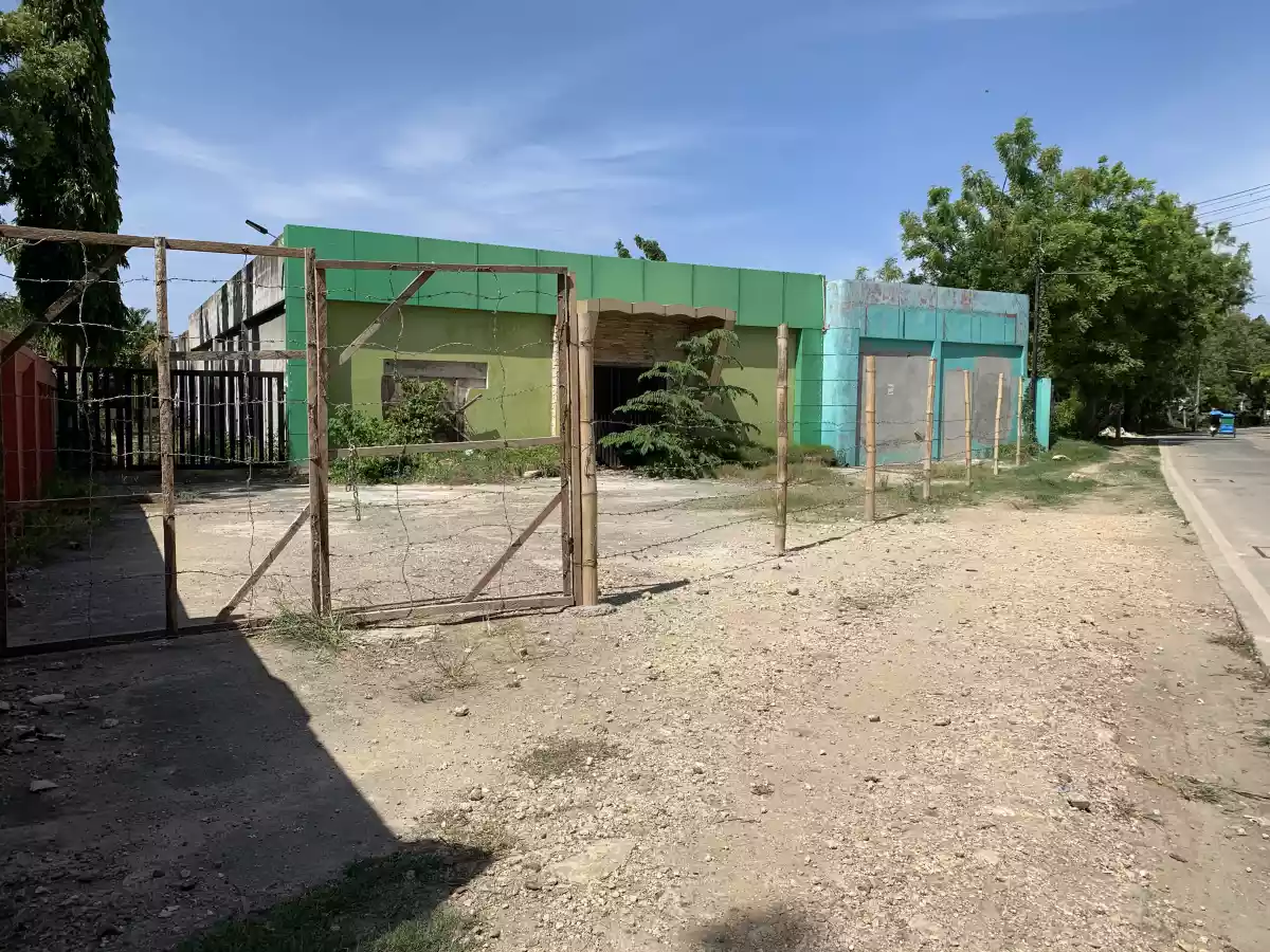 Agus commercial lot for sale  - photo 7