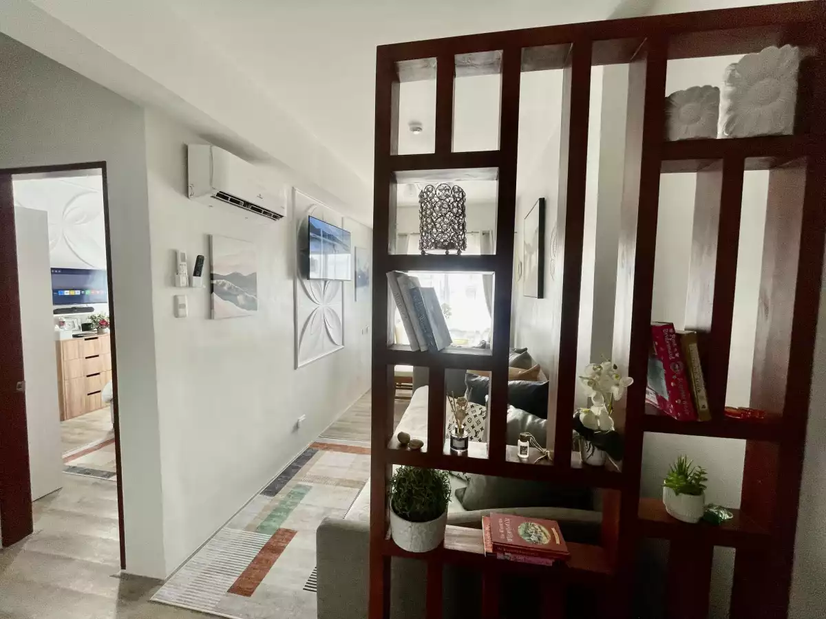 Unbeatable Investment Opportunity! This Airbnb-ready, 1-bedroom condominium unit in Bacolod's Mesavirre Garden Residences is fully furnished and ready to generate rental income — 1 Bedroom in Negros Occidental, Philippines — Photo 6