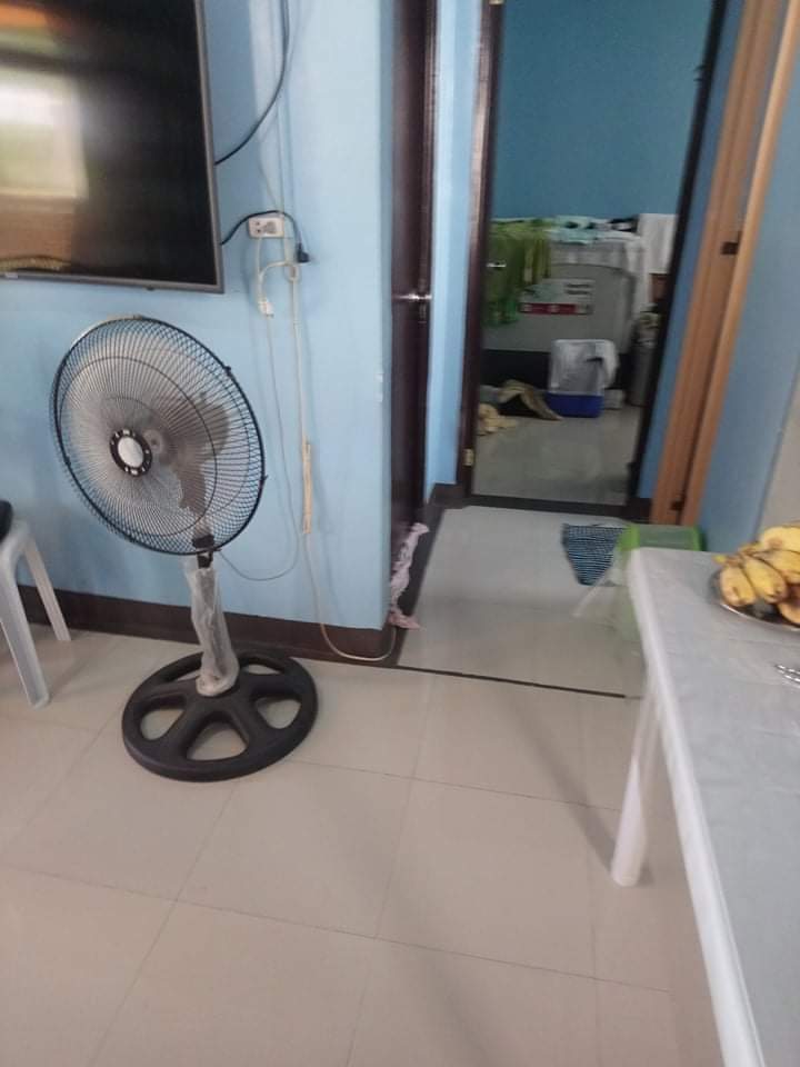 Rush assume unit 680k near entrance of subd. And along the main road lang. — House and Lot in Azura St, Brgy Pandac, Pavia — Photo 5