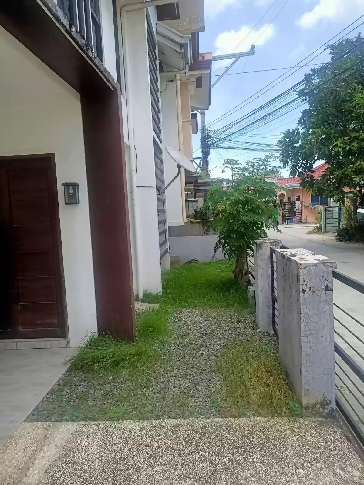 Open photo 17 of 21 — SEMI FURNISHED HOUSE  AND LOT IN TAYUD LILOAN FOR SALE