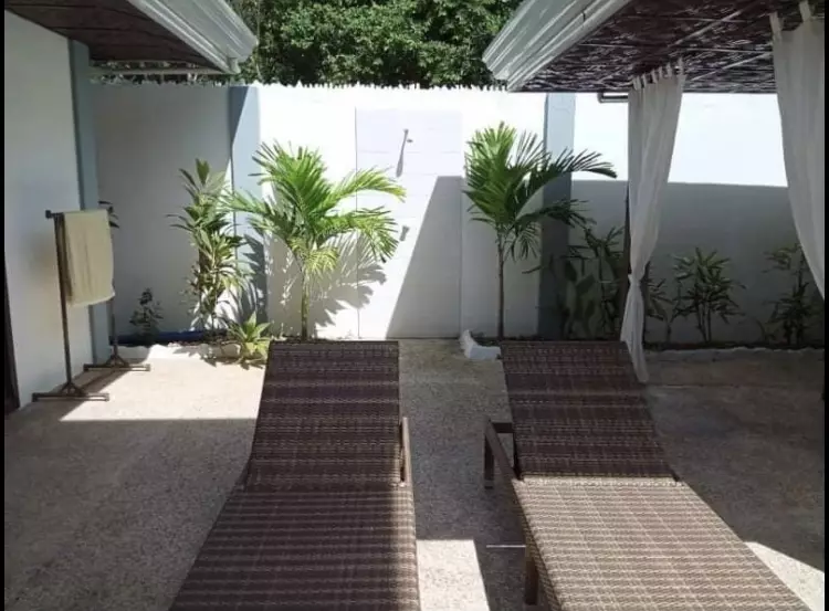 House and Lot with Swimming Pool - photo 6