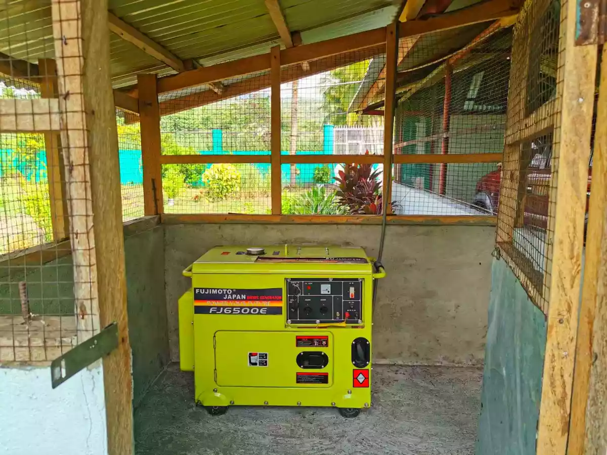 Spacious Property-With 2 Storey-House ( Property is Along the beach and opposite side is along the national Highway) — House and Lot in Negros Oriental, Philippines — Photo 6