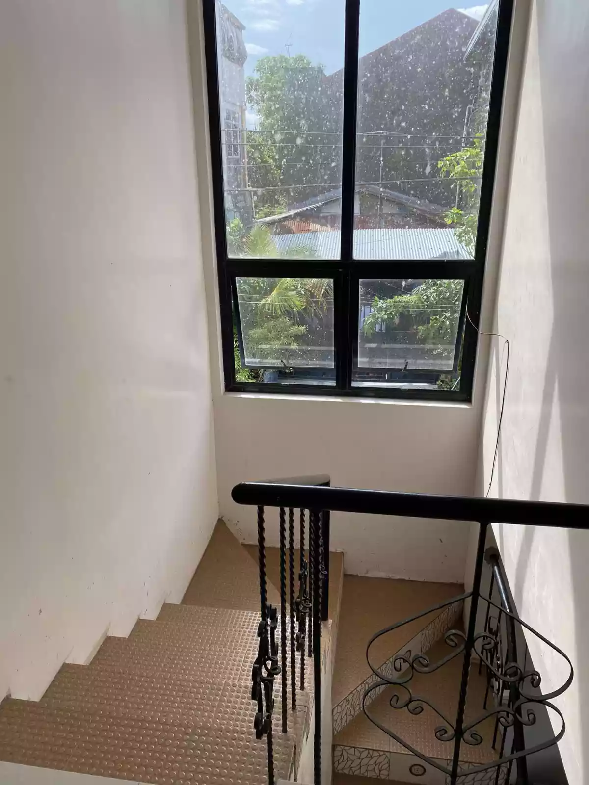 Mandurriao Iloilo City House and Lot for Sale — House and Lot in Mandurriao, Iloilo City, Iloilo — Photo 5