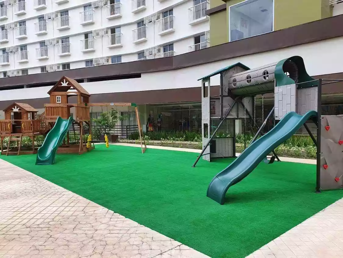Open photo 11 of 13 — Studio Unit with balcony for RENT!