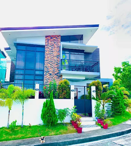 Overlooking Seaview Corner 4BR  Fully-Furnished House & Lot in Vista Grande Bulacao, Talisay