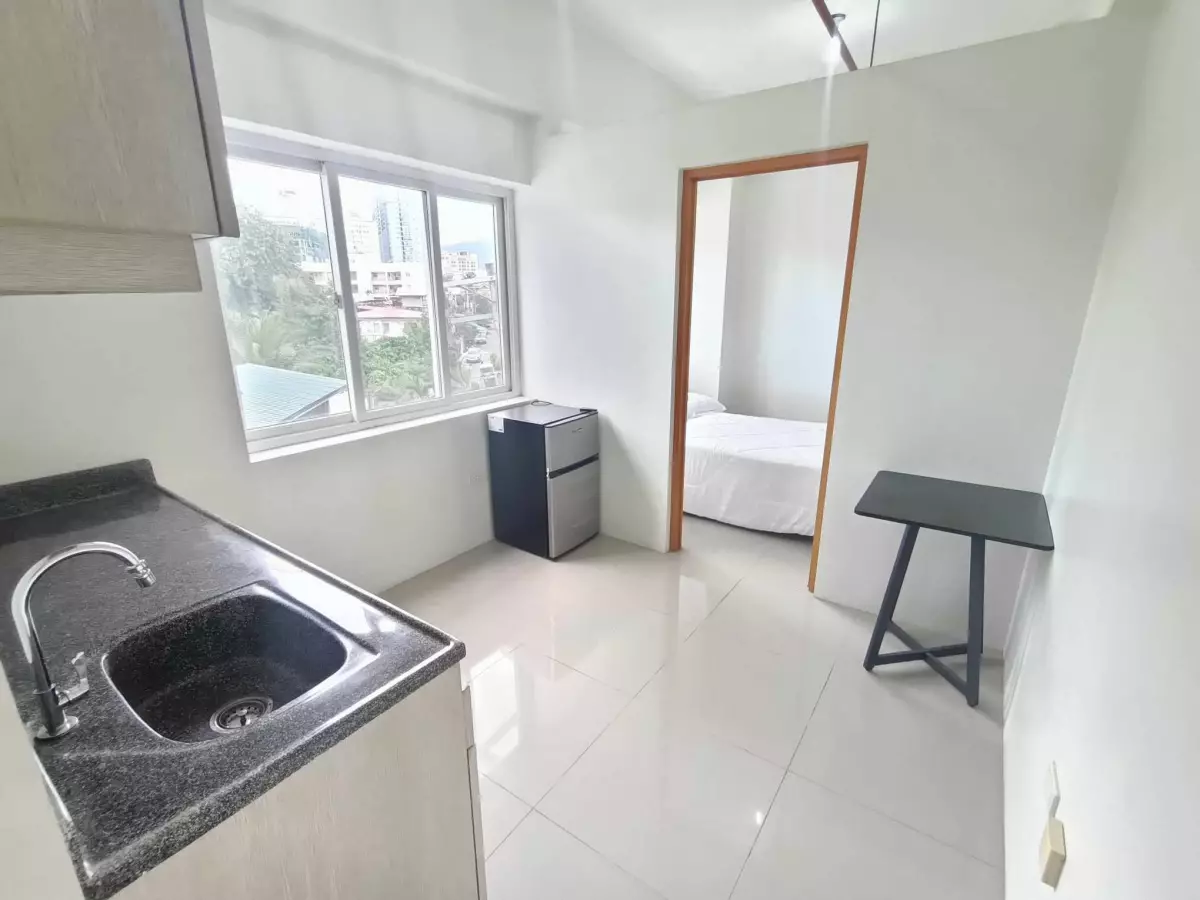 Condo For Sale in Royal Garden Residences — Studio in Cebu City, Cebu, Central Visayas — Photo 3