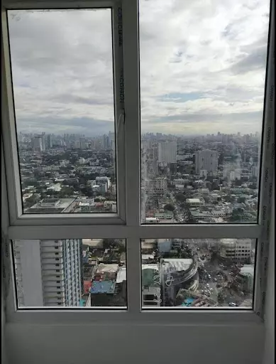 FOR SALE! STUDIO UNIT IN TOMAS MORATO — Studio in Quezon City, Metro Manila, Philippines — Photo 6