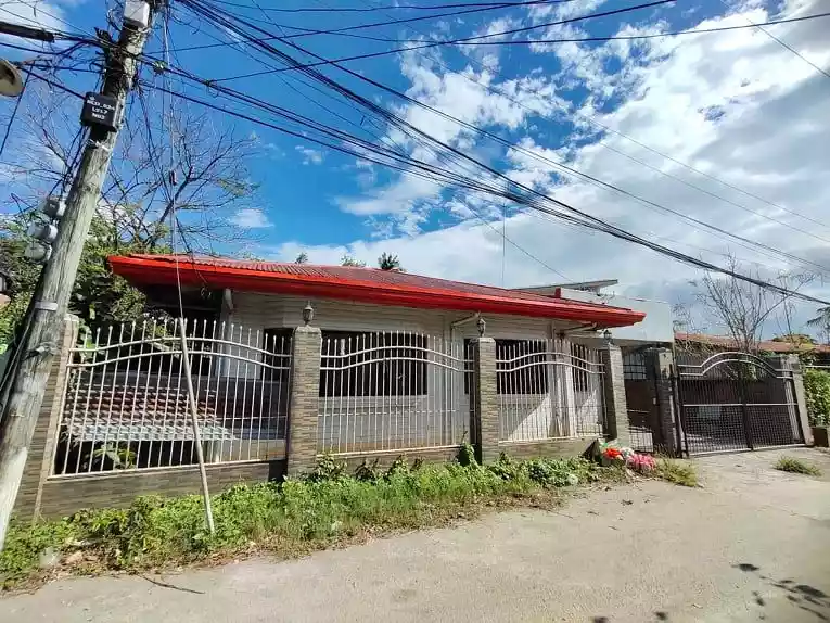 FOR RENT IN BANAGO 