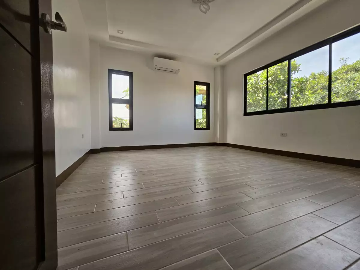 Open photo 14 of 28 — 4 Bedrooms with Balcony and Pool