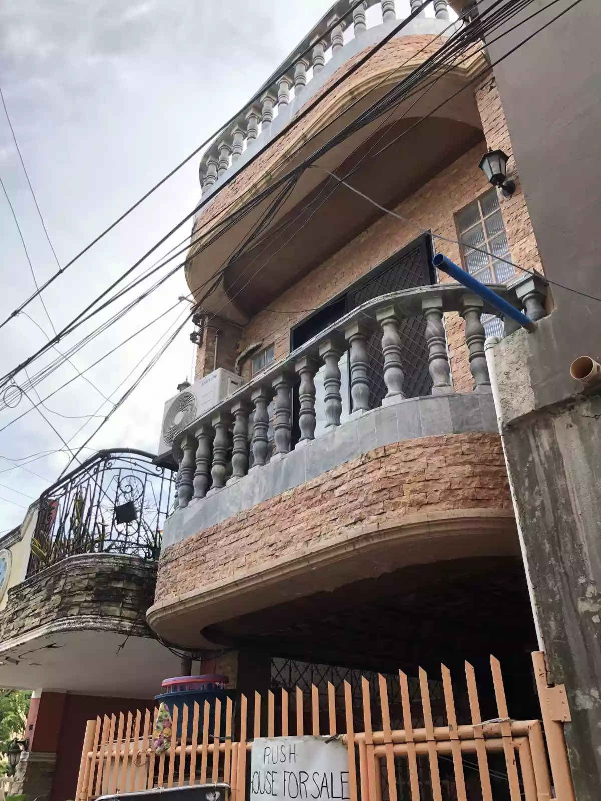 House and Lot For Sale — Townhouse in Cebu, Philippines — Photo 2