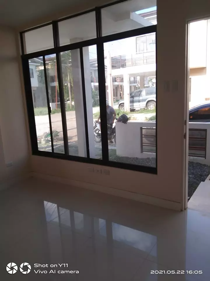For RENT/ FOR ASSUME 3 BEDROOM CORNER UNIT ALBERLYN TALISAY CEBU READYTO MOVE IN 