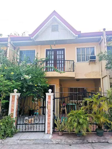 4-Bedroom Townhouse