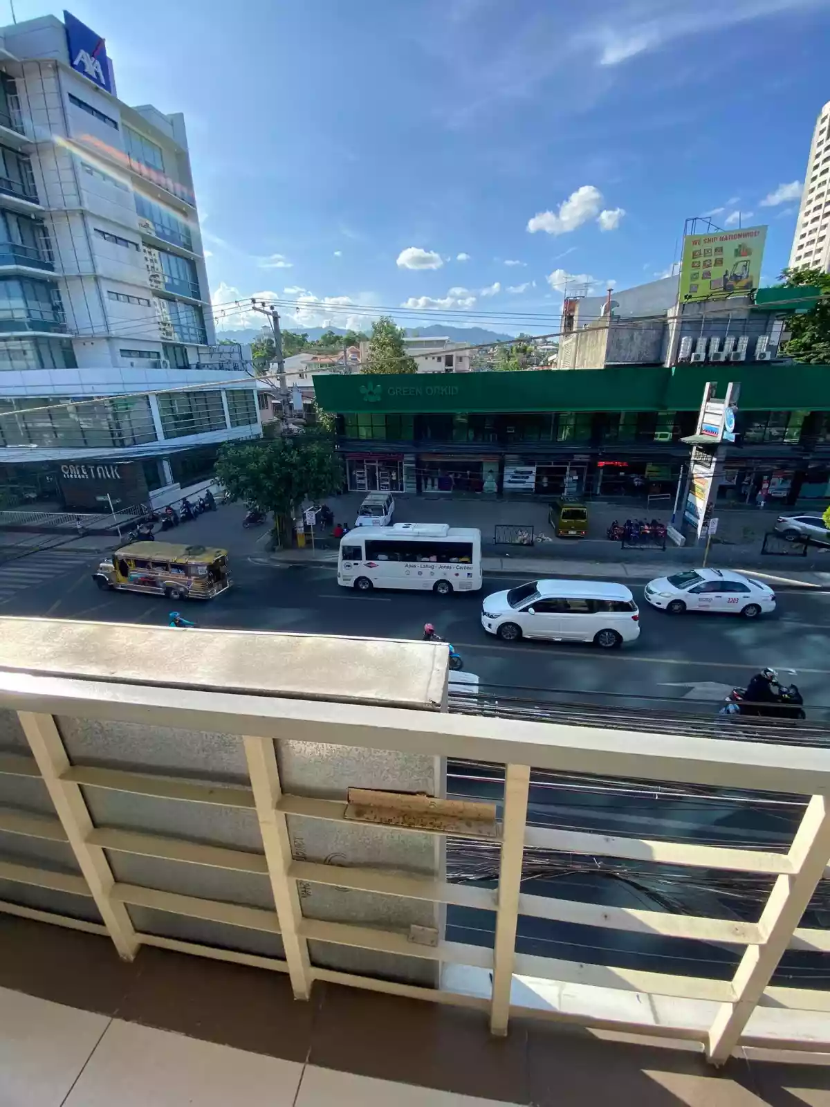 COMMERCIAL / OFFICE SPACE FOR RENT IN ESCARIO (ALONG THE ROAD) — Space in North Escario Street, Capitol, Cebu City — Photo 4