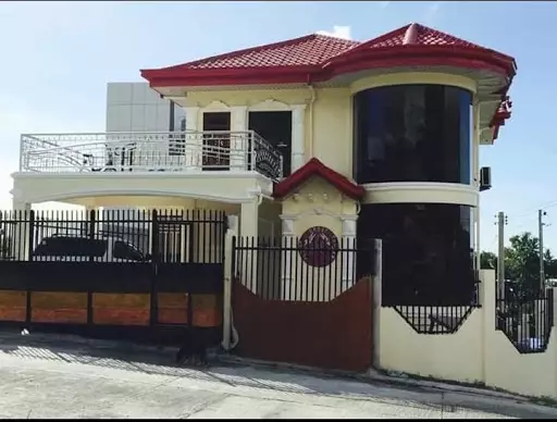 Overlooking HOUSE&LOT in Minglanilla — House and Lot in Minglanilla, Cebu, Philippines — Photo 3