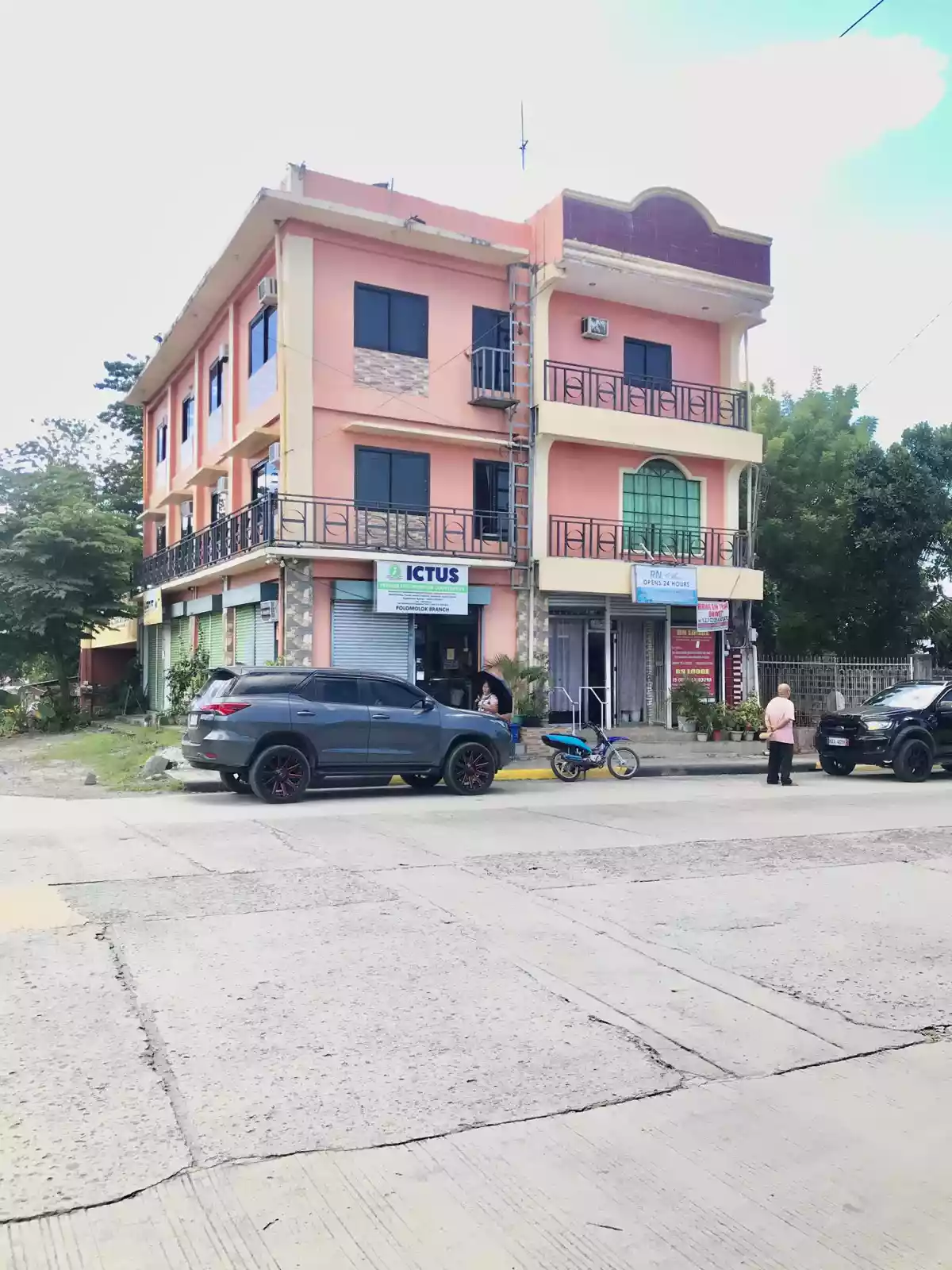 Commercial Building for sale! — Building in Polomolok, South Cotabato, Philippines — Photo 6