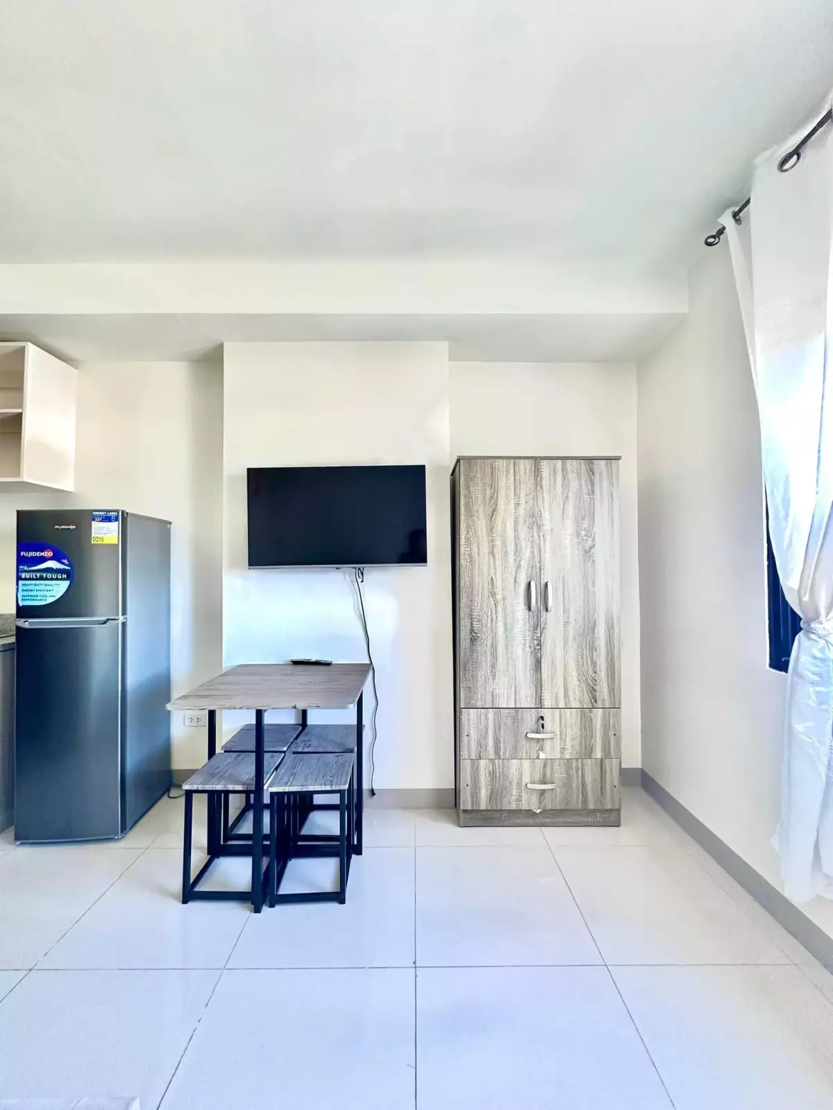 FOR RENT! FURNISHED CASA MIRA LABANGON STUDIO UNIT! - photo 5