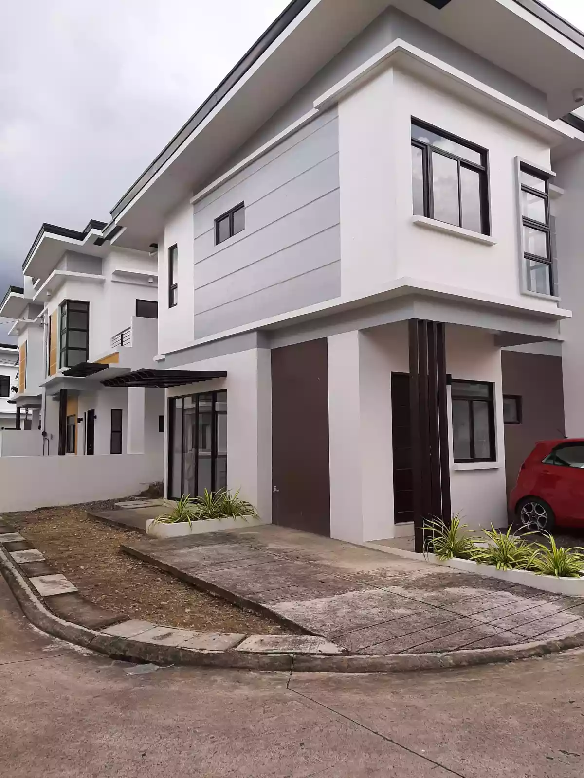 Open photo 13 of 13 — House for Rent