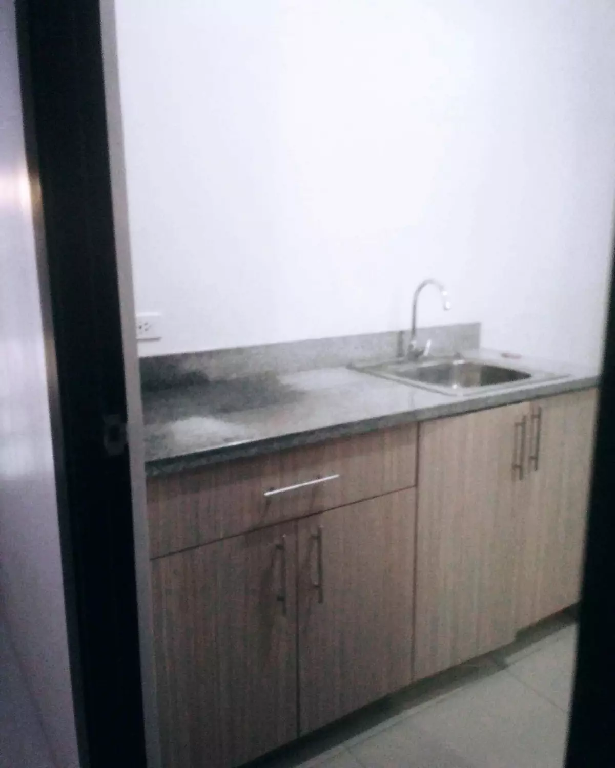 CASA MIRA TOWERS, LABANGON