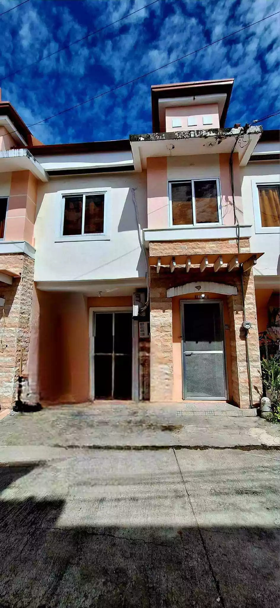 TWO-STOREY TOWNHOUSE FOR RENT — Townhouse in Consolacion, Cebu, Philippines — Photo 3