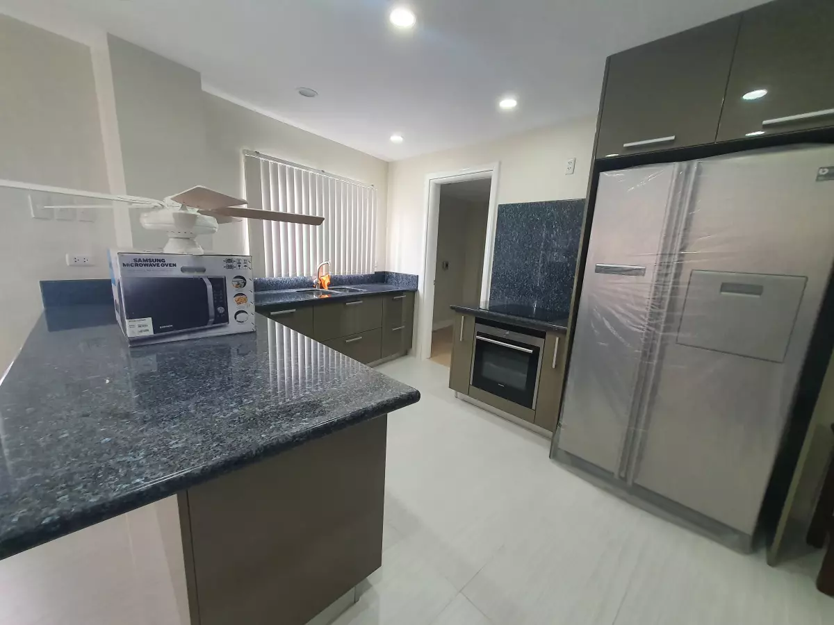 Open photo 16 of 19 — Overlooking 4- Storey House and Lot in Jardin de Busay for Sale