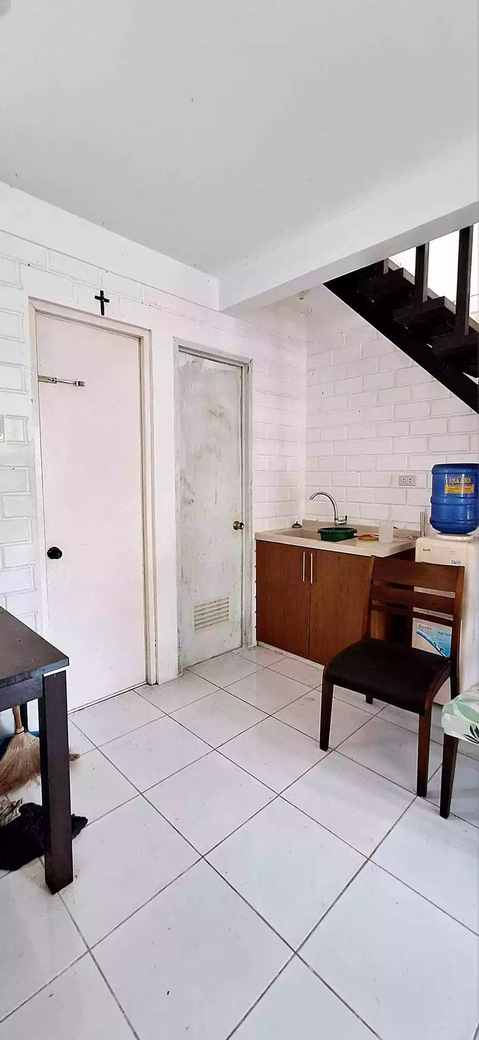TWO-STOREY TOWNHOUSE FOR RENT - photo 4