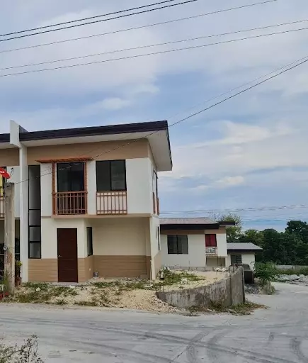 Casamira South Type C - Corner unit for Assume — Townhouse in Cebu, Philippines — Photo 2