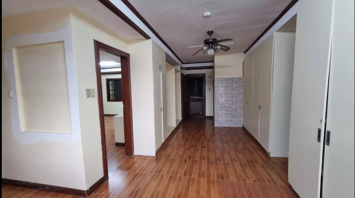 OFFICE WITH 6 ROOMS — Building in Cagayan de Oro, Misamis Oriental, Philippines — Photo 4