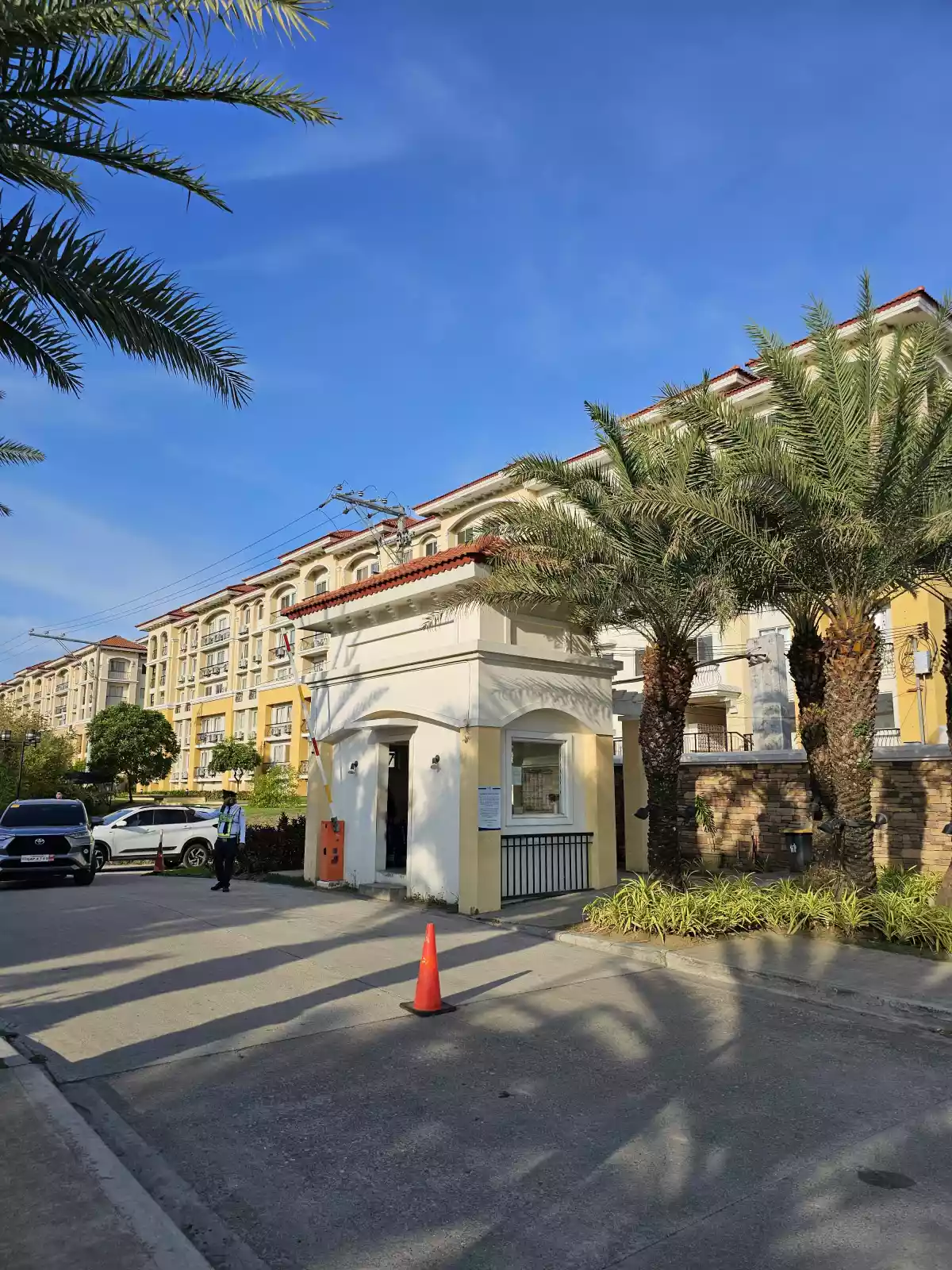 Open photo 15 of 15 — Two Bedroom fully furnished unit in San Remo Oasis at Citi De Mare