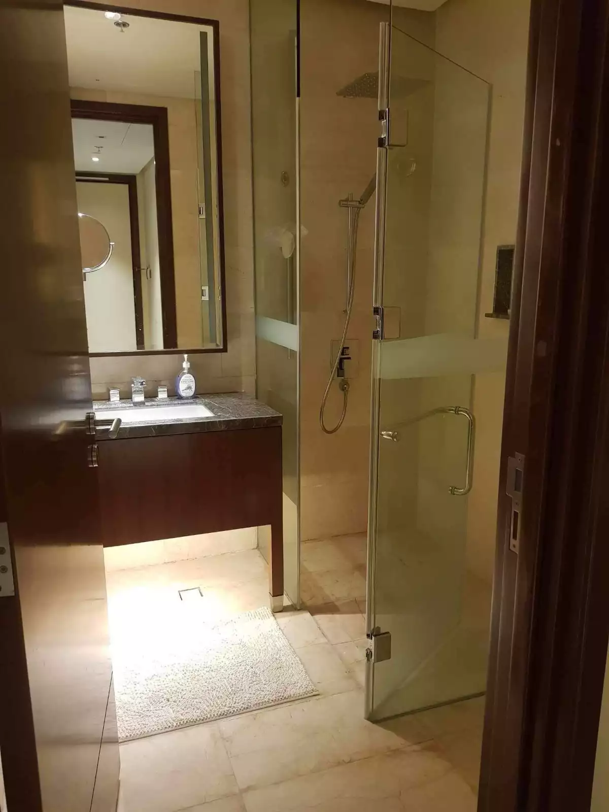 Dusit Thani Davao 2BR CONDO FOR RENT — 2 Bedrooms in Bajada, Davao City — Photo 5