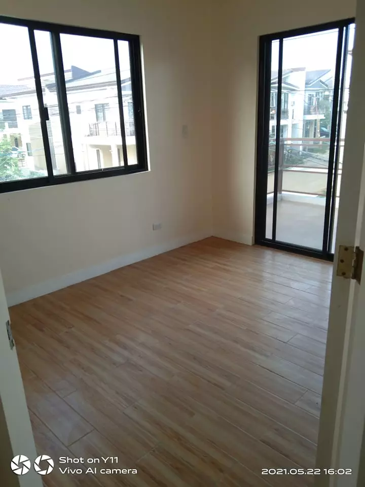 For RENT/ FOR ASSUME 3 BEDROOM CORNER UNIT ALBERLYN TALISAY CEBU READYTO MOVE IN — House and Lot in Talisay, Cebu, Philippines — Photo 3