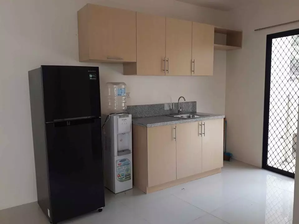 For Rent 5bedrooms Brandnew Duplex House and lot near Ateneo  De Cebu Canduman Mandaue city - photo 3