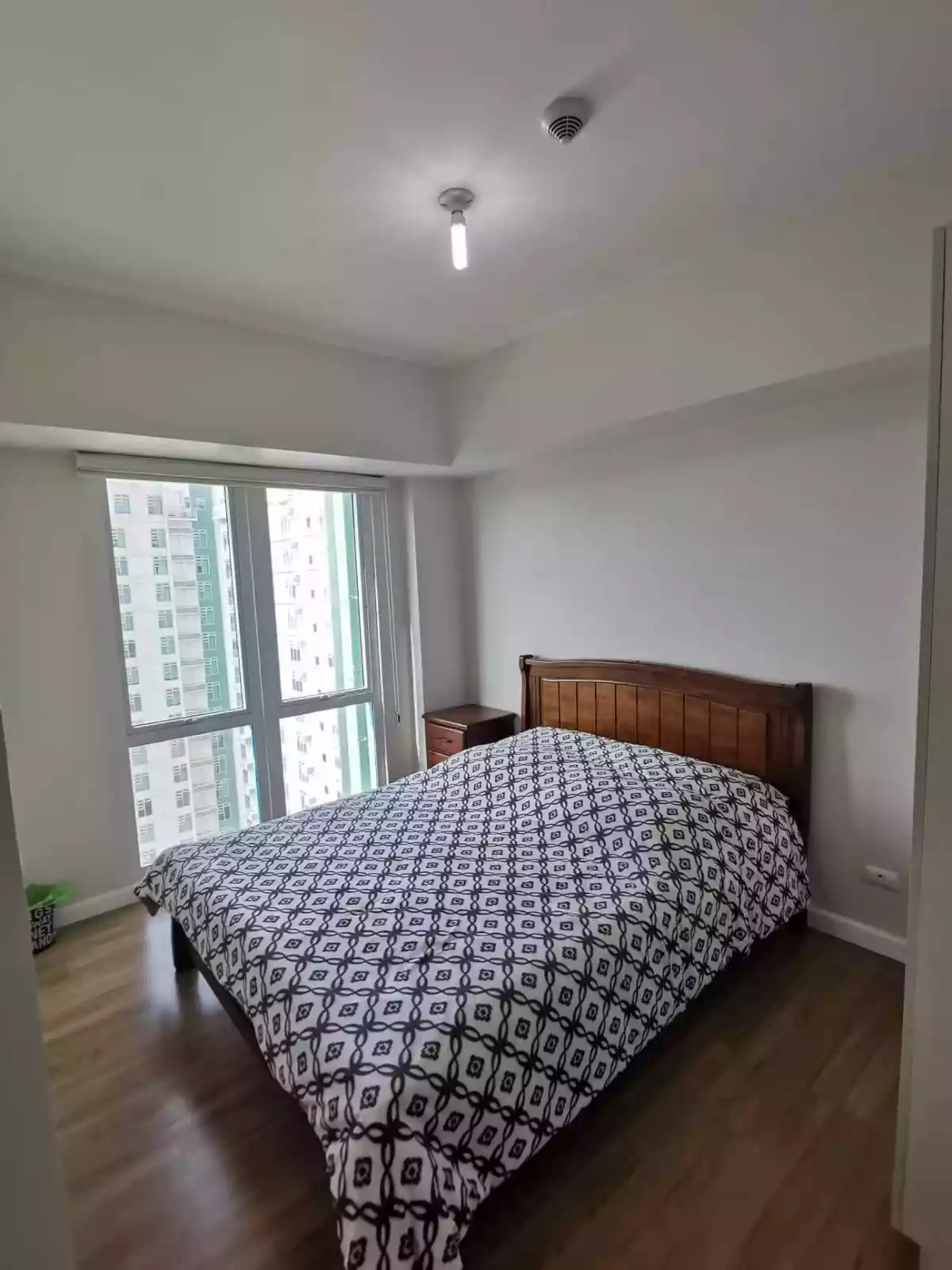 2 BEDROOM CONDO UNIT with BALCONY FOR SALE - photo 3