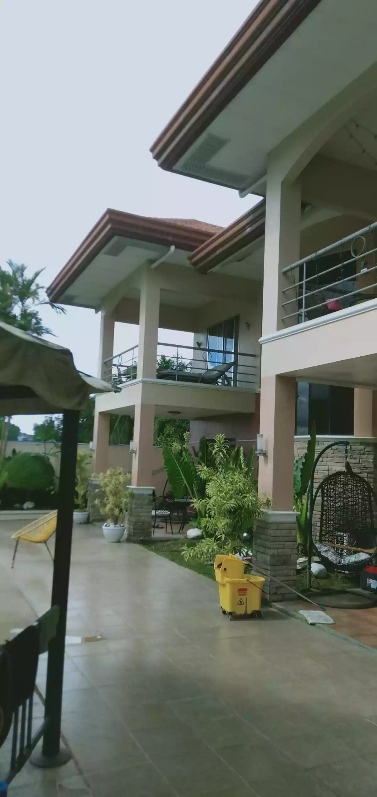 FOR SALE fully furnished HOUSE AND LOT AND DUPLEX WITH POOL IN A 740SQM LOT - photo 3