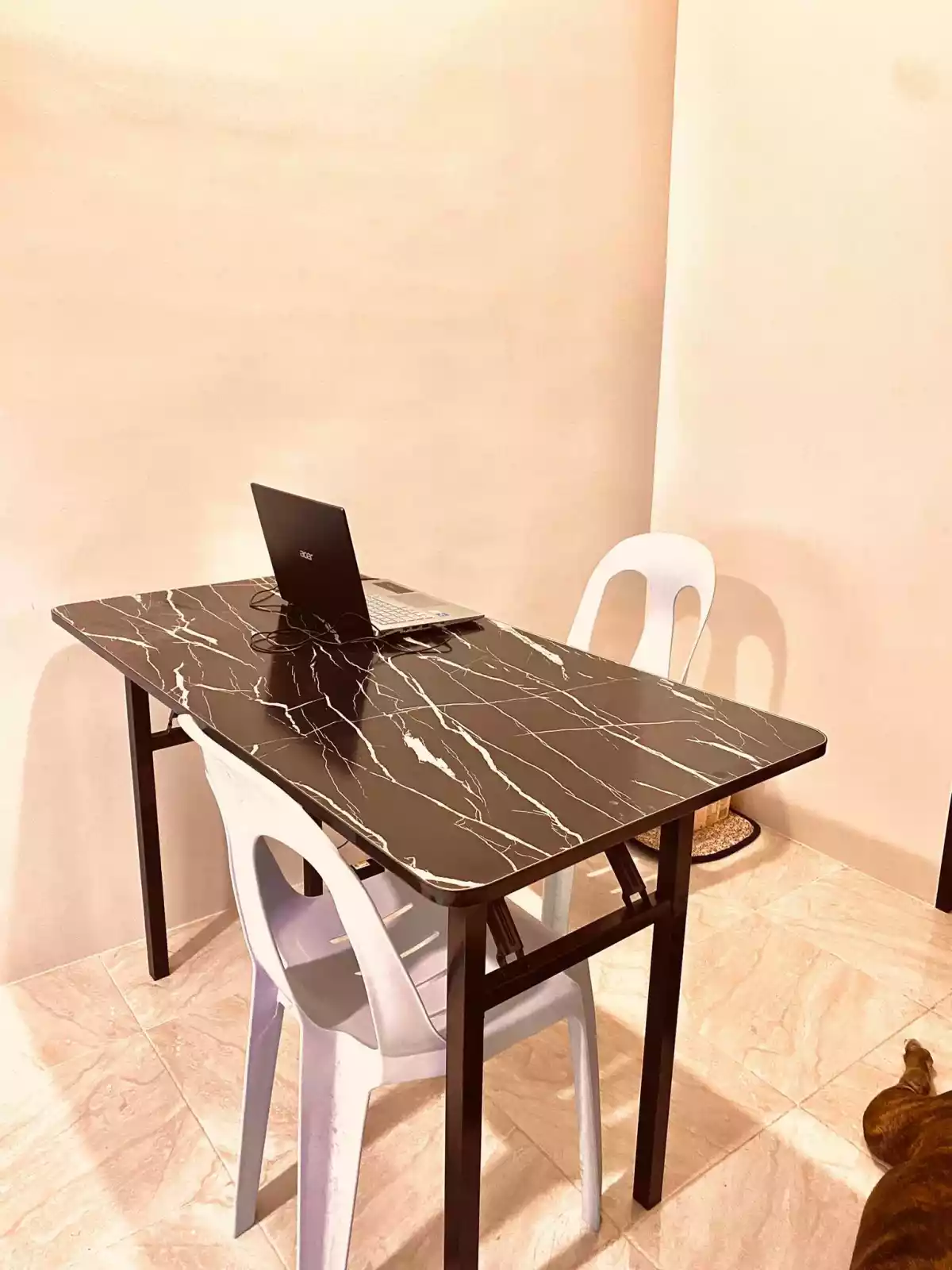 2 bedroom unit with parking and pet friendly — 2 Bedrooms in Mandaue City, Cebu, Philippines — Photo 6