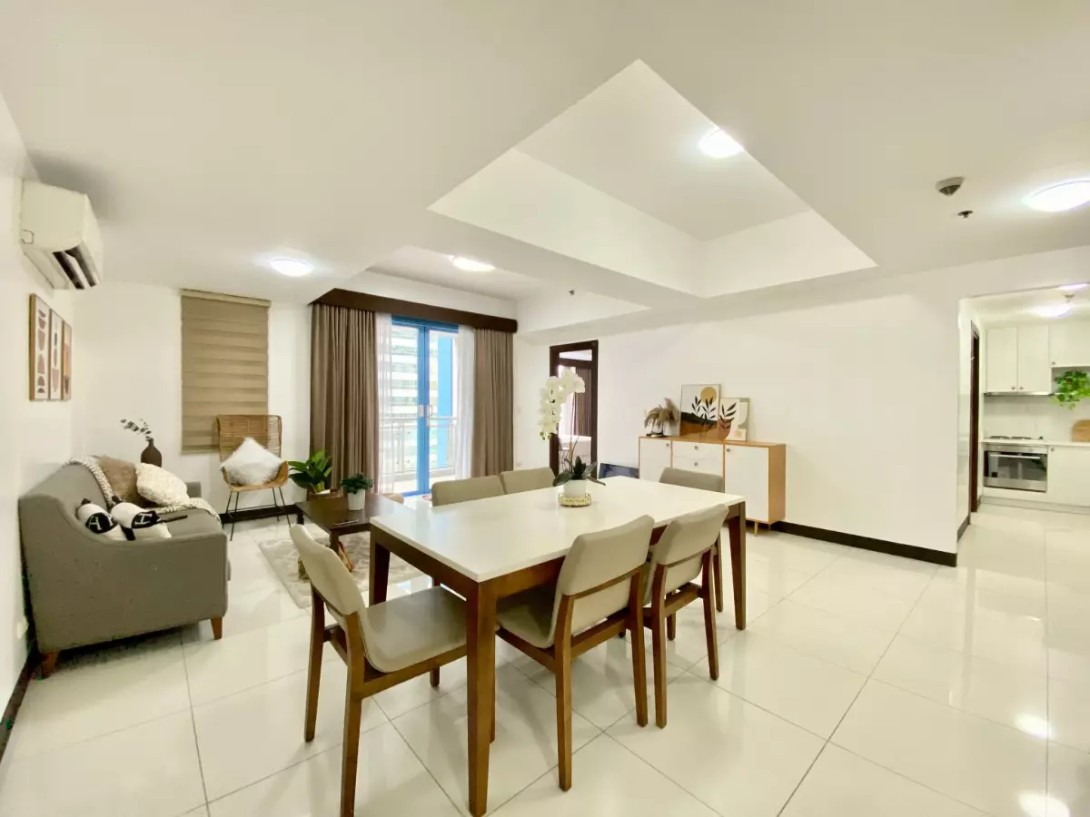 3BR MODERN BOHO DESIGN CONDO UNIT w/ PARKING FOR SALE at Three Central, Makati - photo 3