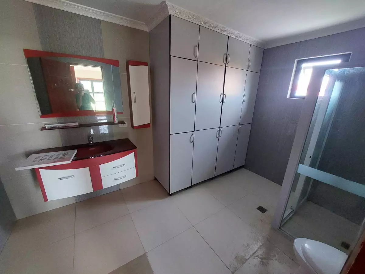 Open photo 11 of 21 — Vista Grande For Rent