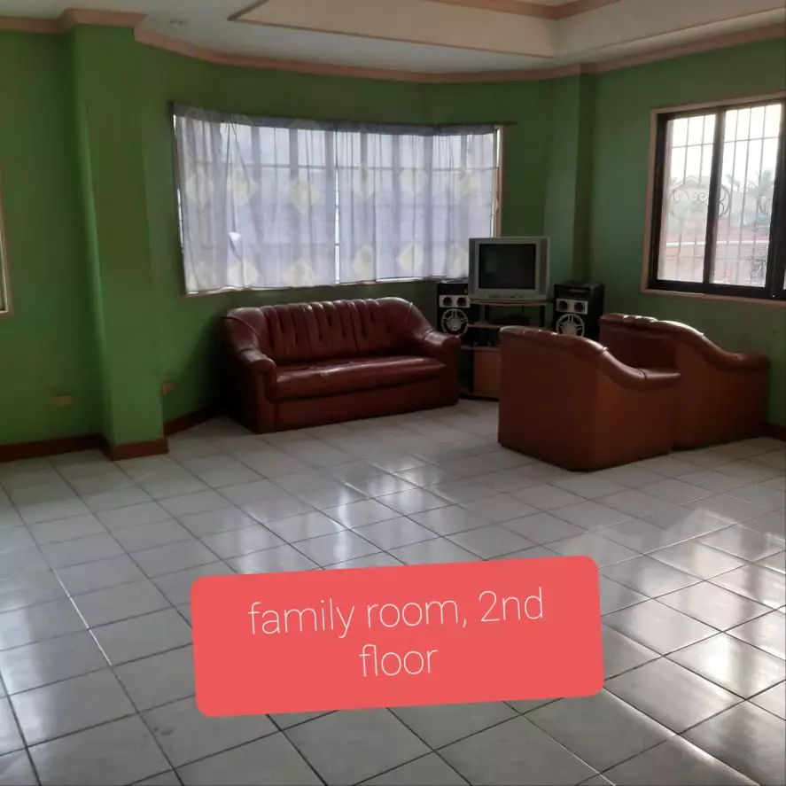 For SALE  and for RENT 6 bedrooms gated house  in the village  near Savemore  Canduman Mandaue City cebu - photo 3