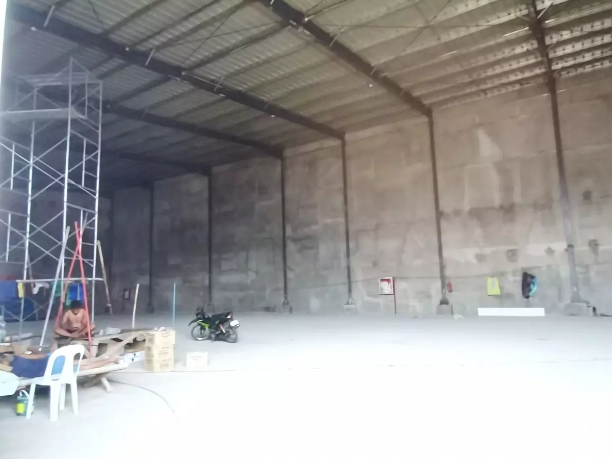 Newly Built Warehouse - photo 3