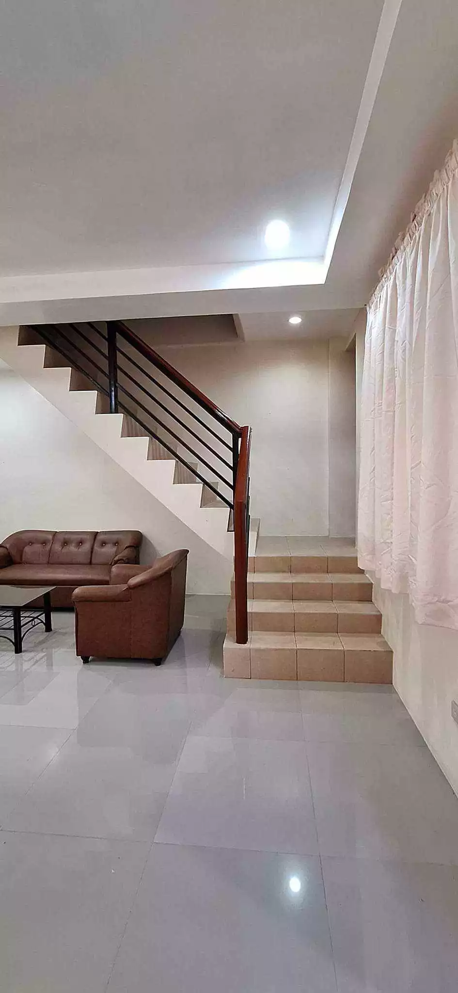 TWO-STOREY HOUSE FOR RENT - photo 5