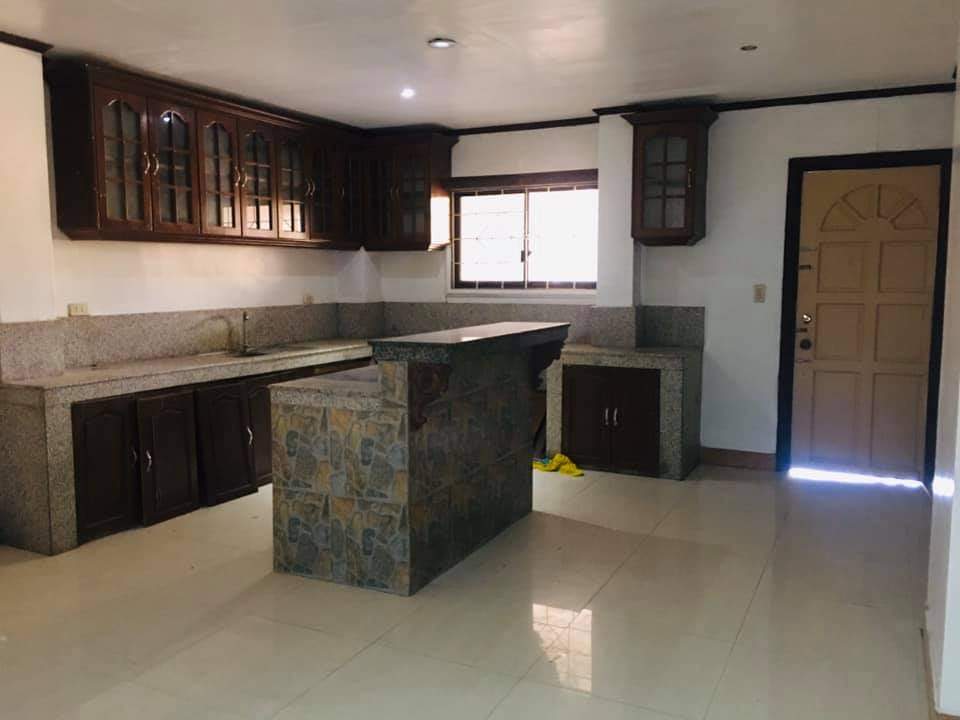 House and Lot for Sale/Rent — House and Lot in Bacolod, Negros Occidental, Philippines — Photo 4