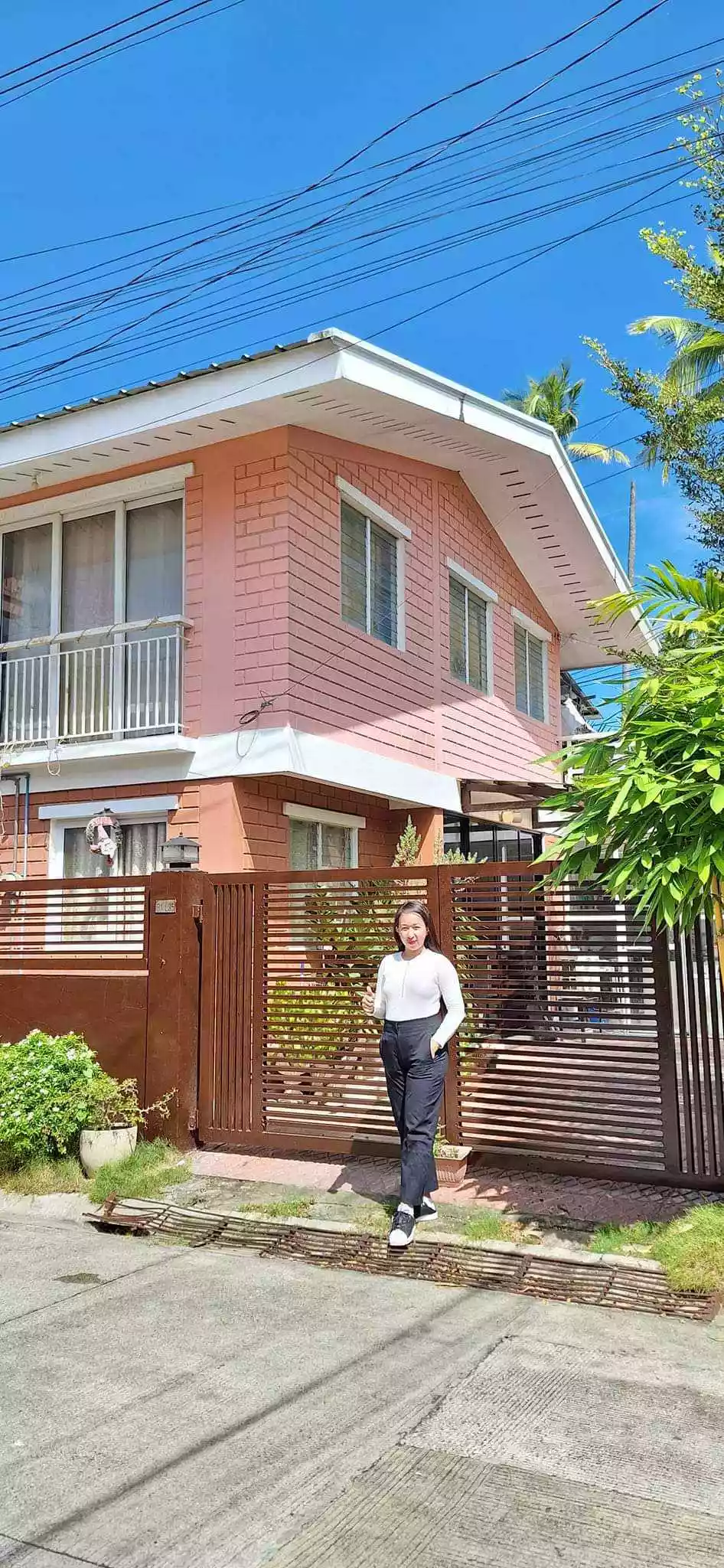 TWO-STOREY HOUSE FOR RENT - photo 3