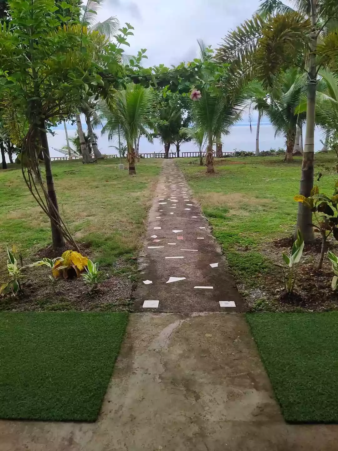 Beach House For Rent — Beach House / Resort in San Francisco, Cebu, Philippines — Photo 6