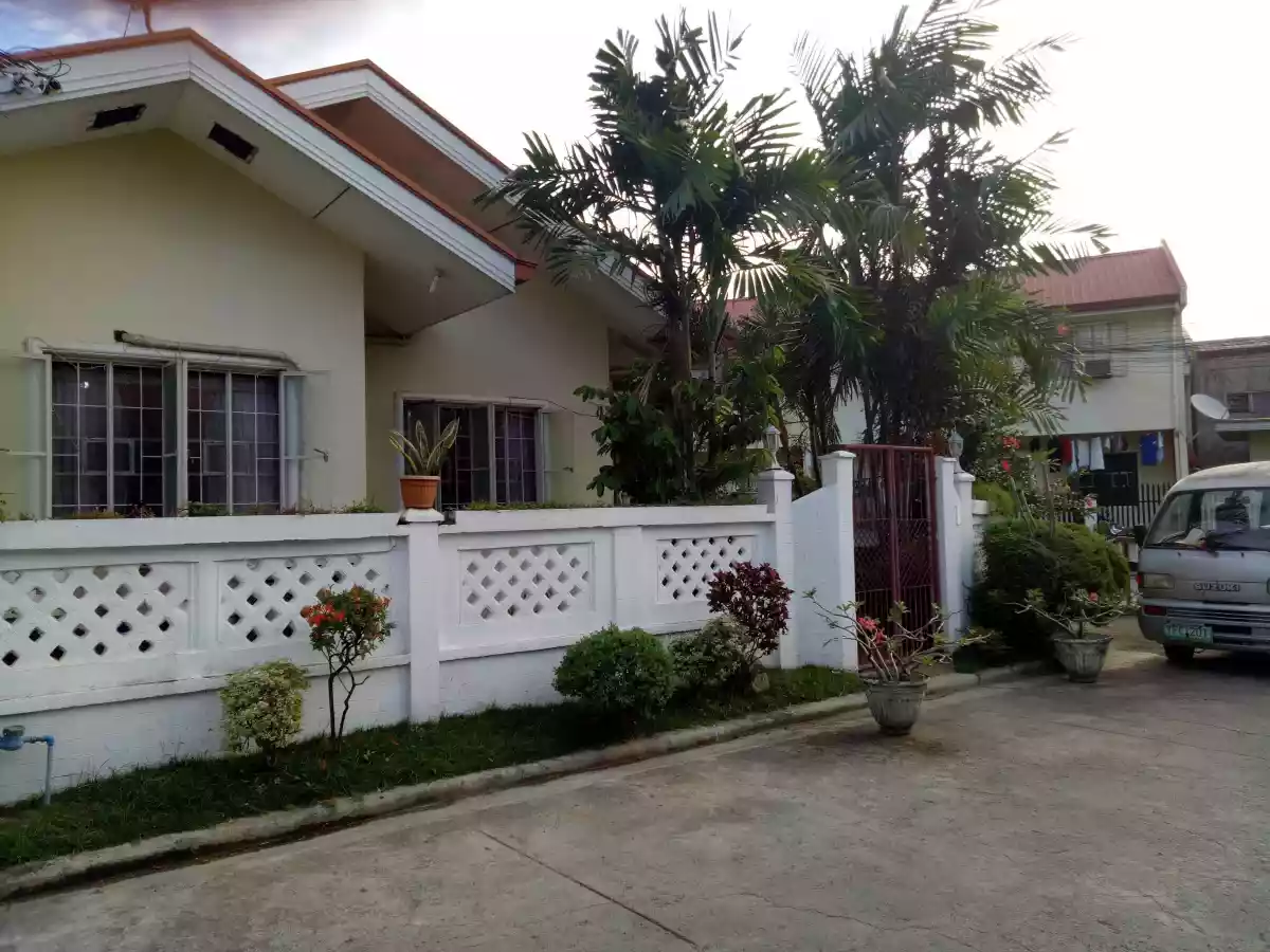 Bongalow house for sale 