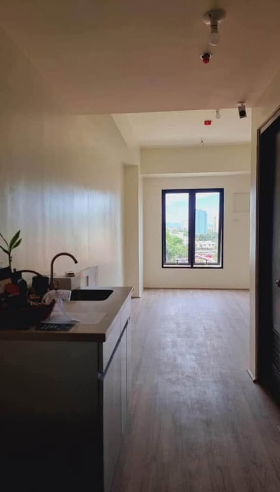 THE MEDIAN – Studio Unit For Sale near I.T Park — Studio in La Guardia Ext., Cebu City, Cebu — Photo 7