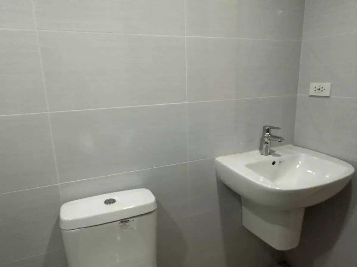 FOR ASSUME 1 BEDROOM UNIT WITH BALCONY IN BASELINE PRESTIGE - photo 7
