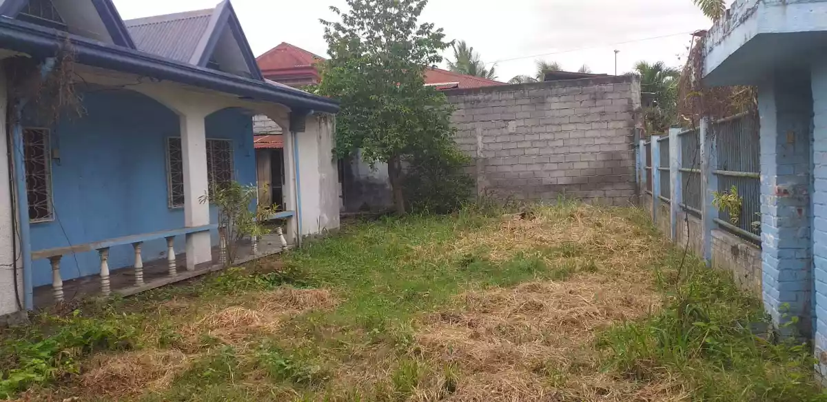 For Sale: 400 Sqm. Residential Lot with Stale House in Royeca Subdivision, GSC — House and Lot in General Santos City, South Cotabato, Philippines — Photo 3